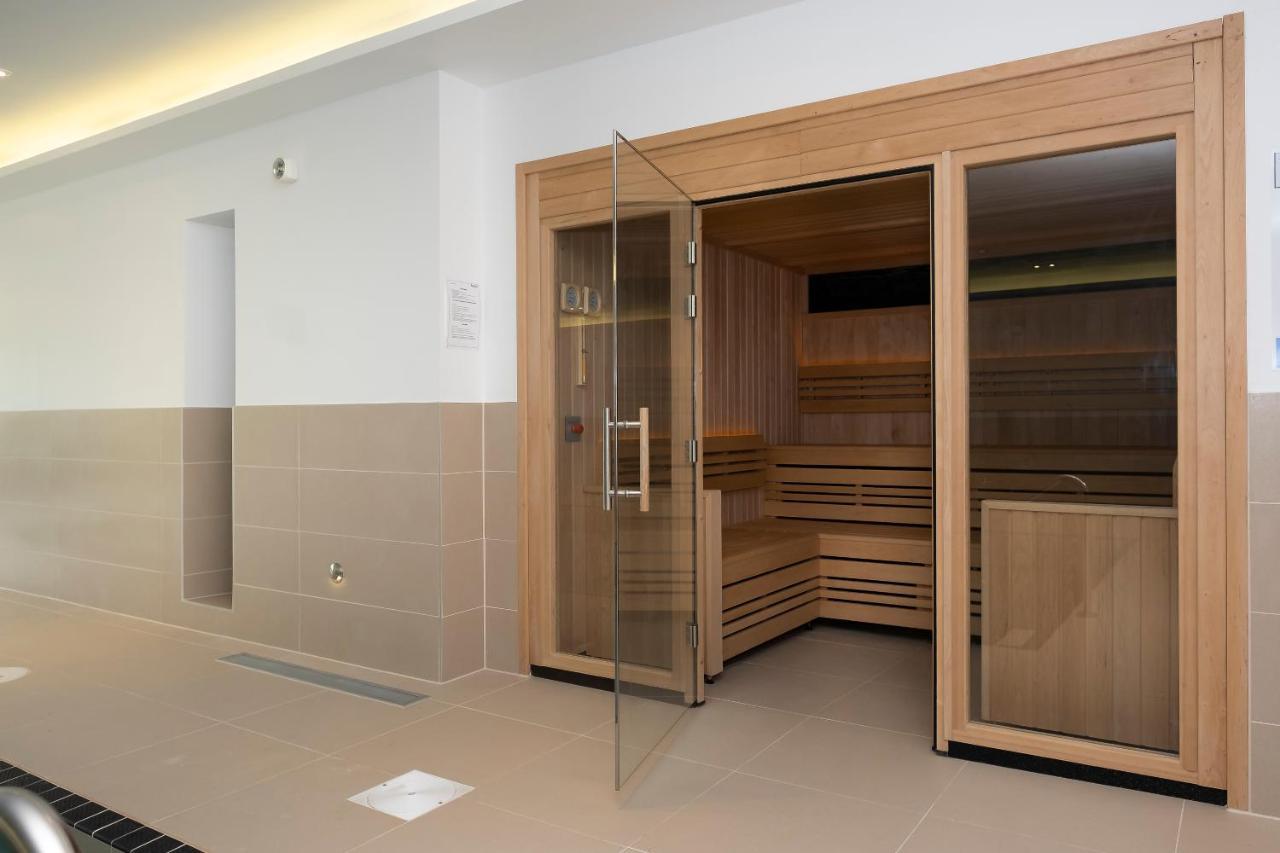 5 Putsborough - Luxury Apartment At Byron Woolacombe, Only 4 Minute Walk To Woolacombe Beach! Dış mekan fotoğraf